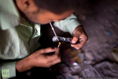 Αφγανιστάν 2011: στις σπηλιές των Ταλιμπάν τώρα βασιλεύει η ηρωίνη και το κρακ