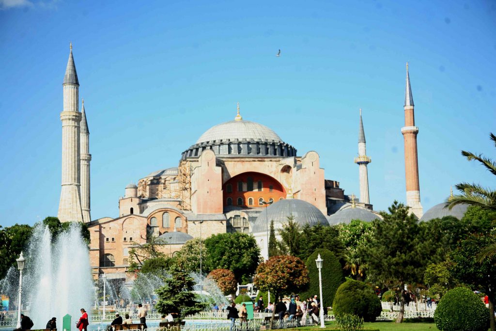 Προκαλούν ξανά οι τούρκοι: Η Αγ. Σοφία είναι ιδιοκτησία του Μωάμεθ Β’