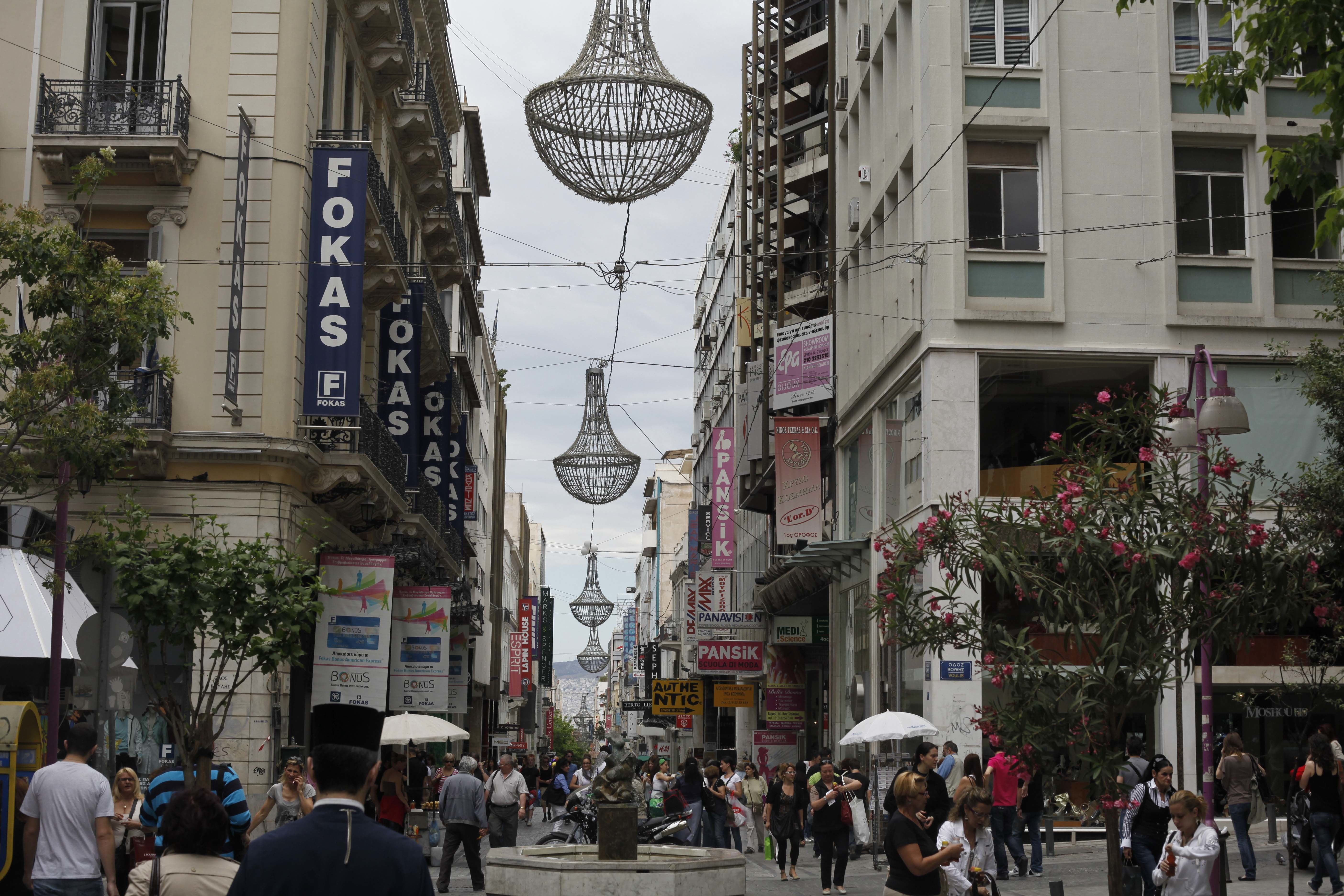 Όχι των εμπόρων στο άνοιγμα των καταστημάτων την Κυριακή