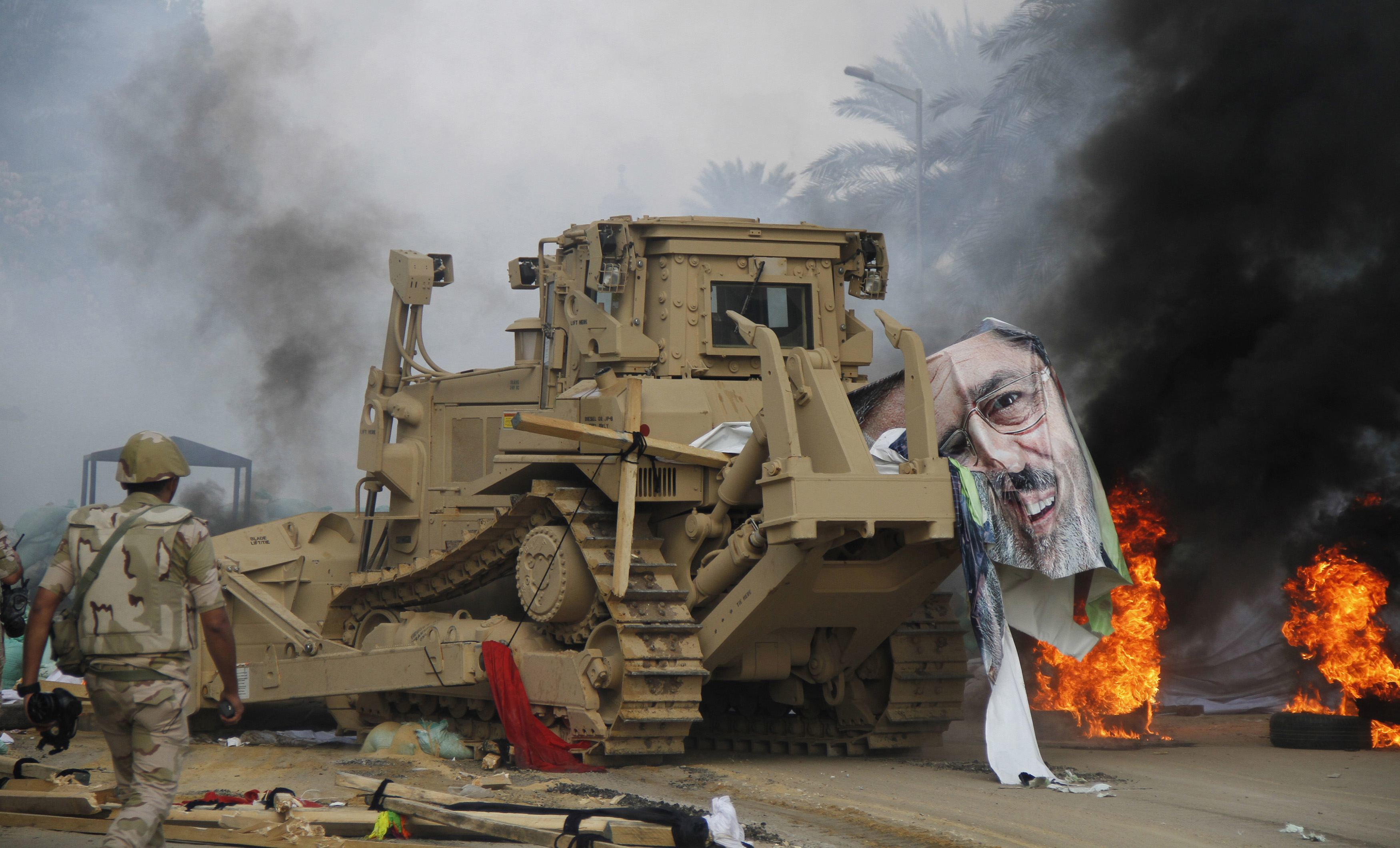 Αίγυπτος: Η κυβέρνηση καλεί τους οπαδούς του Μόρσι να “ακούσουν τη φωνή της λογικής” – ΕΕ και Βερολίνο ζητούν αυτοσυγκράτηση