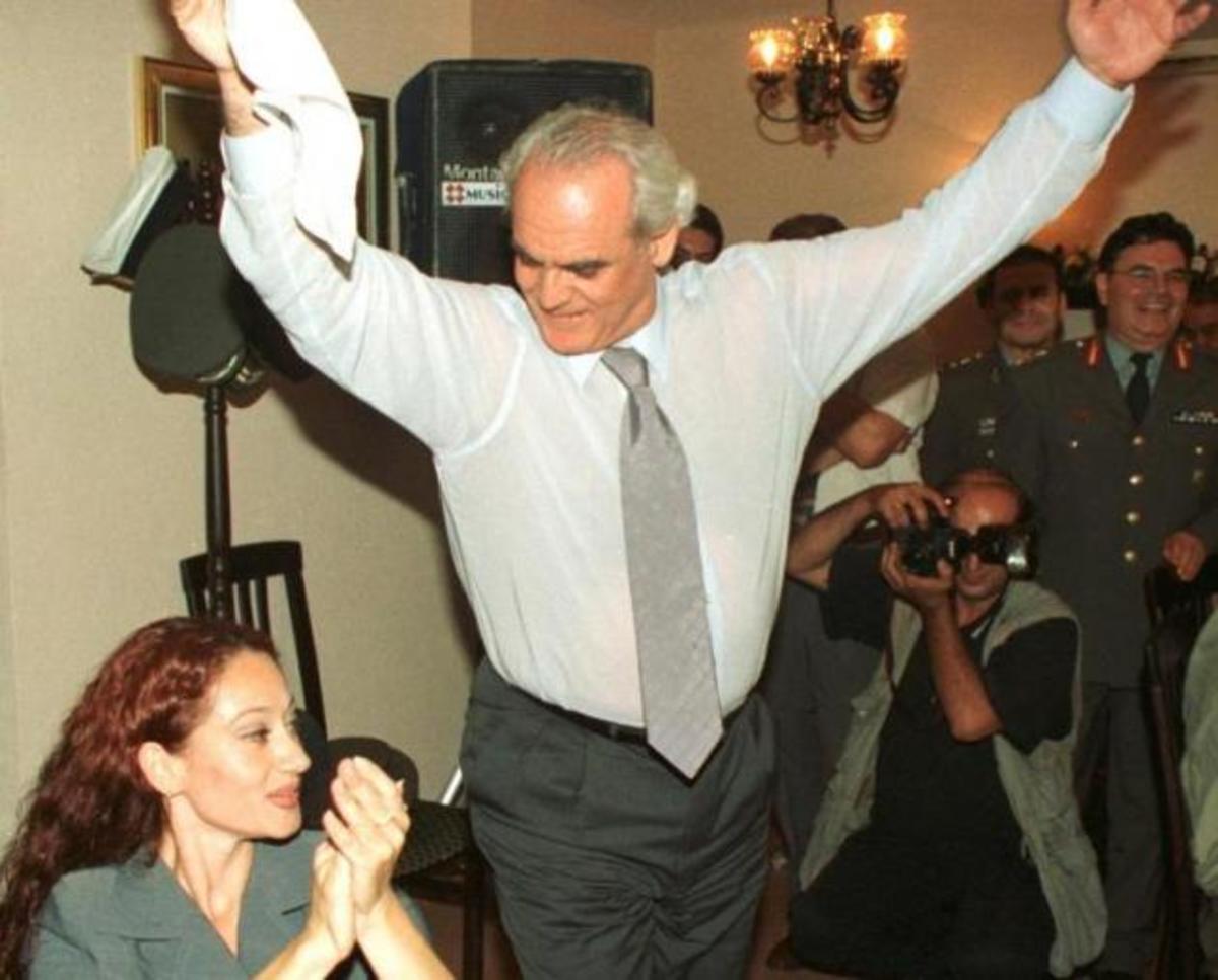 Άκης Τσοχατζόπουλος: Από το ΠΑΚ,στην χλιδή και στη φυλακή – Σπάνιες φωτό!