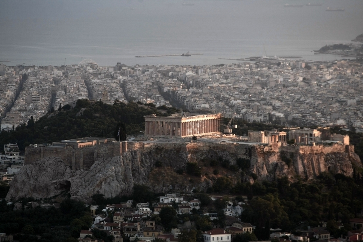 Συγκέντρωση στην Ακρόπολη για τα 70 χρόνια από τις βόμβες σε Χιροσίμα – Ναγκασάκι
