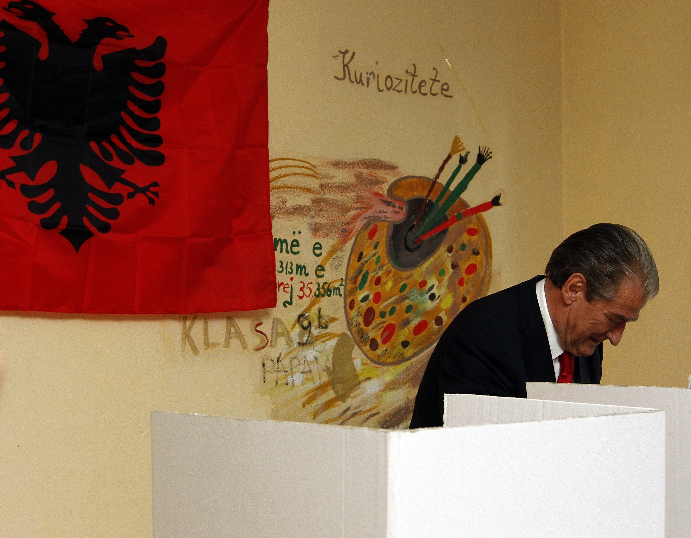 Έγινε κι αυτό! Δύο νικητές στις αλβανικές εκλογές!