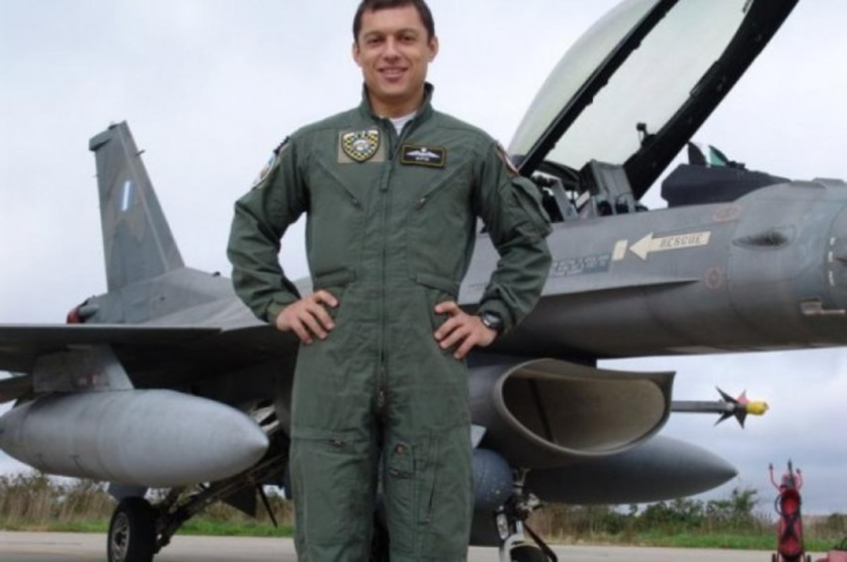 Πέρασαν 22 χρόνια από τον χαμό του Έλληνα “Top Gun” στο Αιγαίο