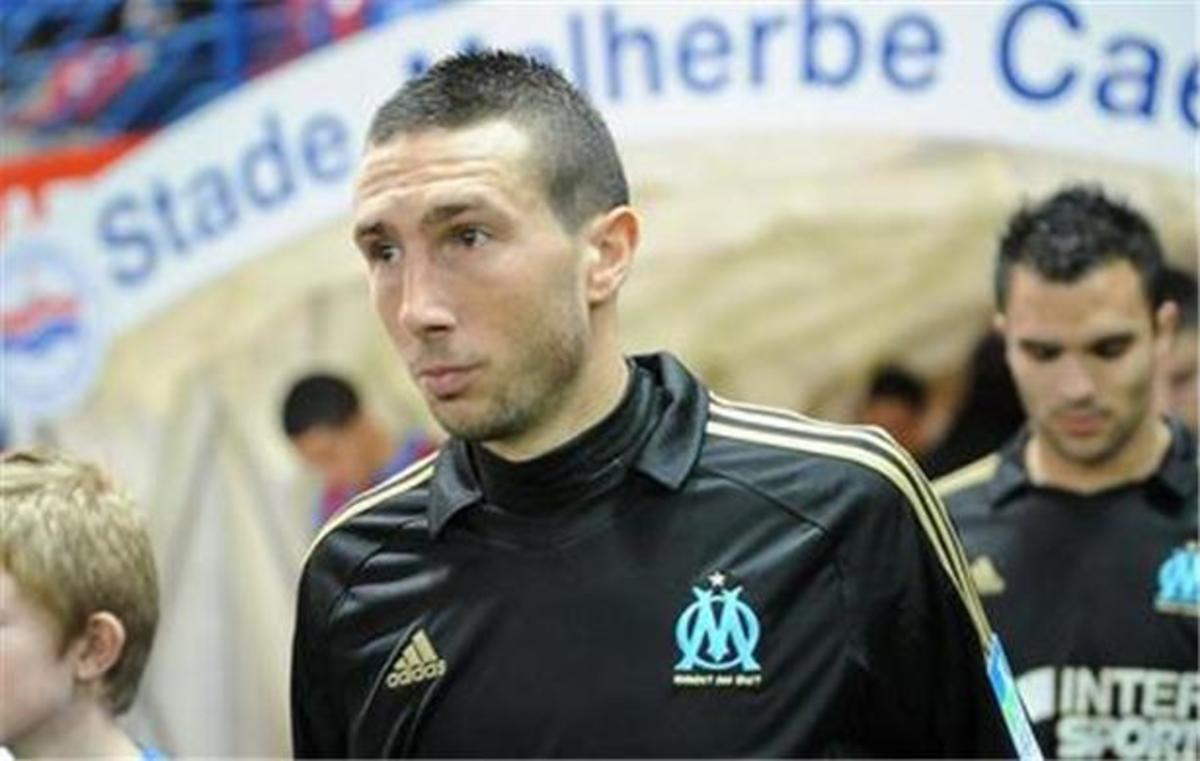 Οι Γάλλοι μιλούν για συμφωνία για Αμαλφιτανό - Από τον Ολυμπιακό διαψεύδουν