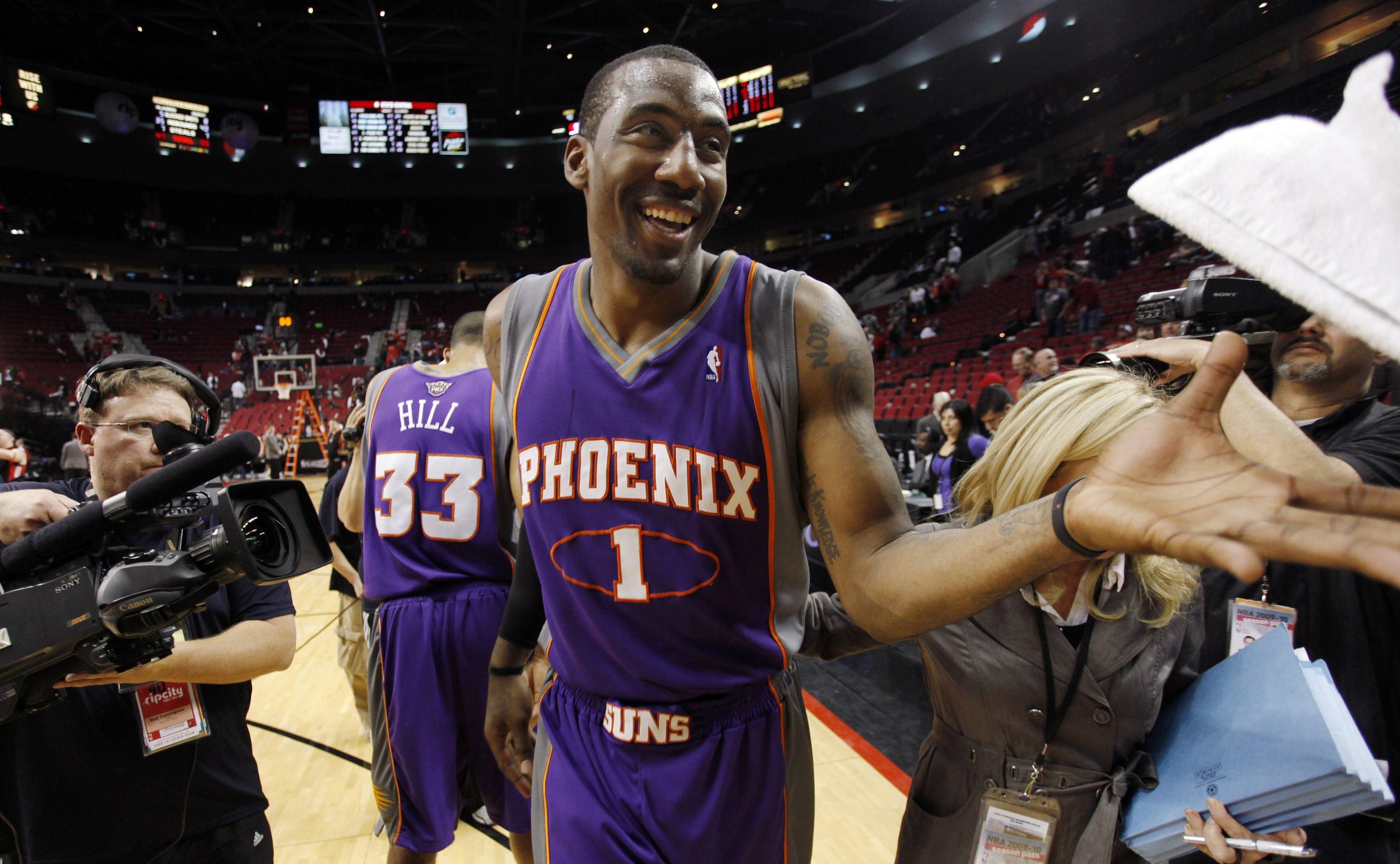 Ο Αμάρε Στουντεμάιρ πανηγυρίζει την πρόκριση του Φοίνιξ