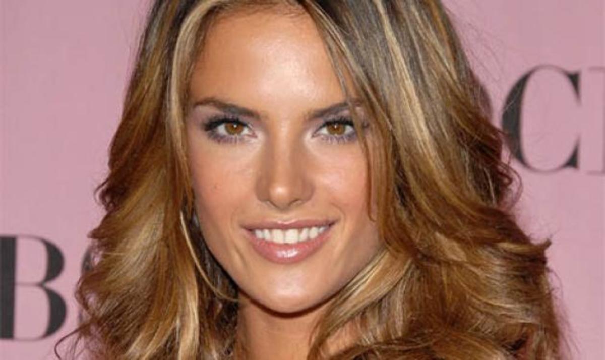H Alessandra Ambrosio έχει το πιο καυτό κορμί της showbiz! ΦΩΤΟ