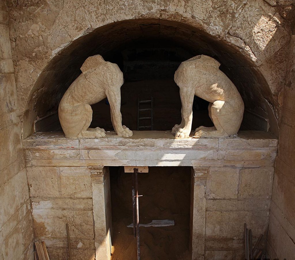 “Ο τάφος της Αμφίπολης έχει λεηλατηθεί”