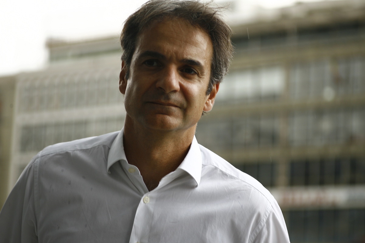 Κυριάκος Μητσοτάκης: Είμαι Ολυμπιακός, παίζω ποδόσφαιρο κι ο Αδωνις τένις