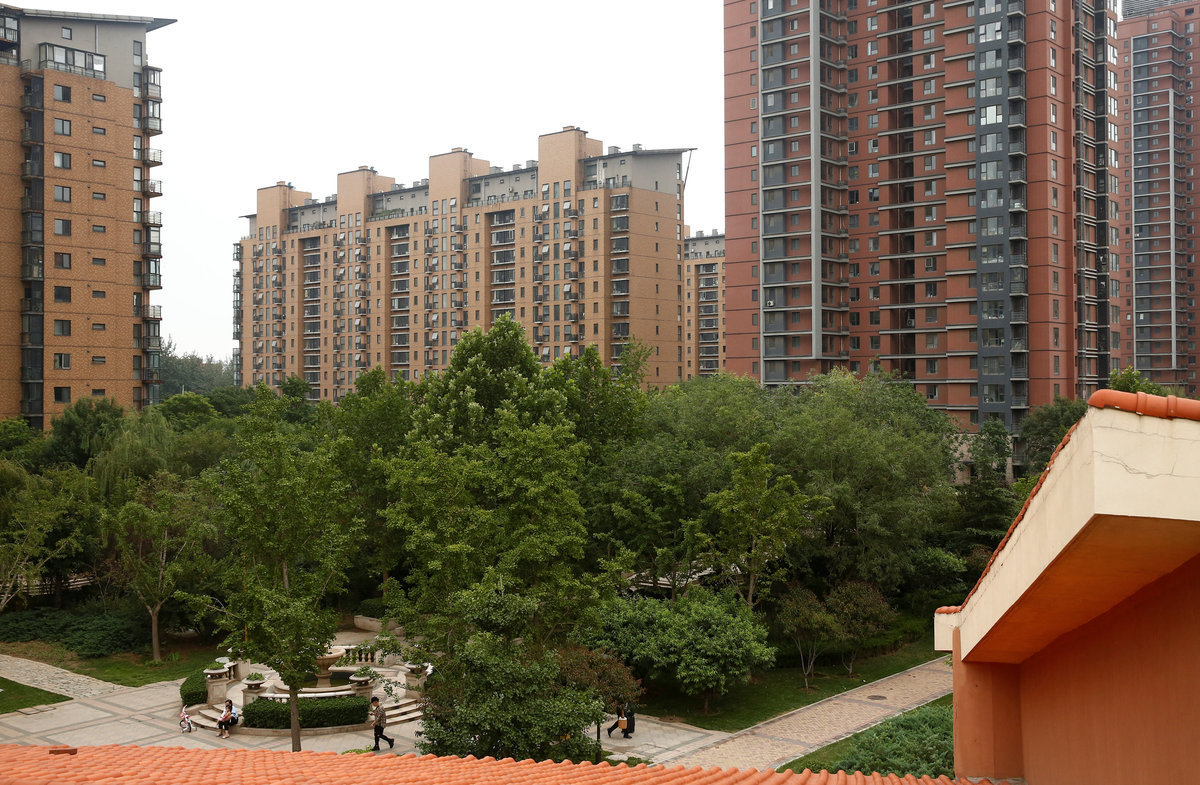 Η Κίνα μειώνει σε όλες τις περιοχές τις τιμές της βενζίνης