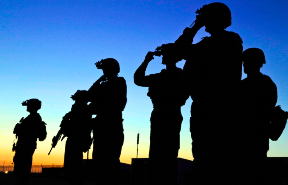 Με Αλίκη Βουγιουκλάκη οι στρατιωτικοί απαντούν για τους “νέους μισθούς” τους