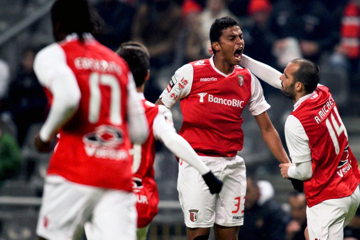 Αντερλάν Σάντος: “Χαμηλή η πρόταση του Ολυμπιακού”