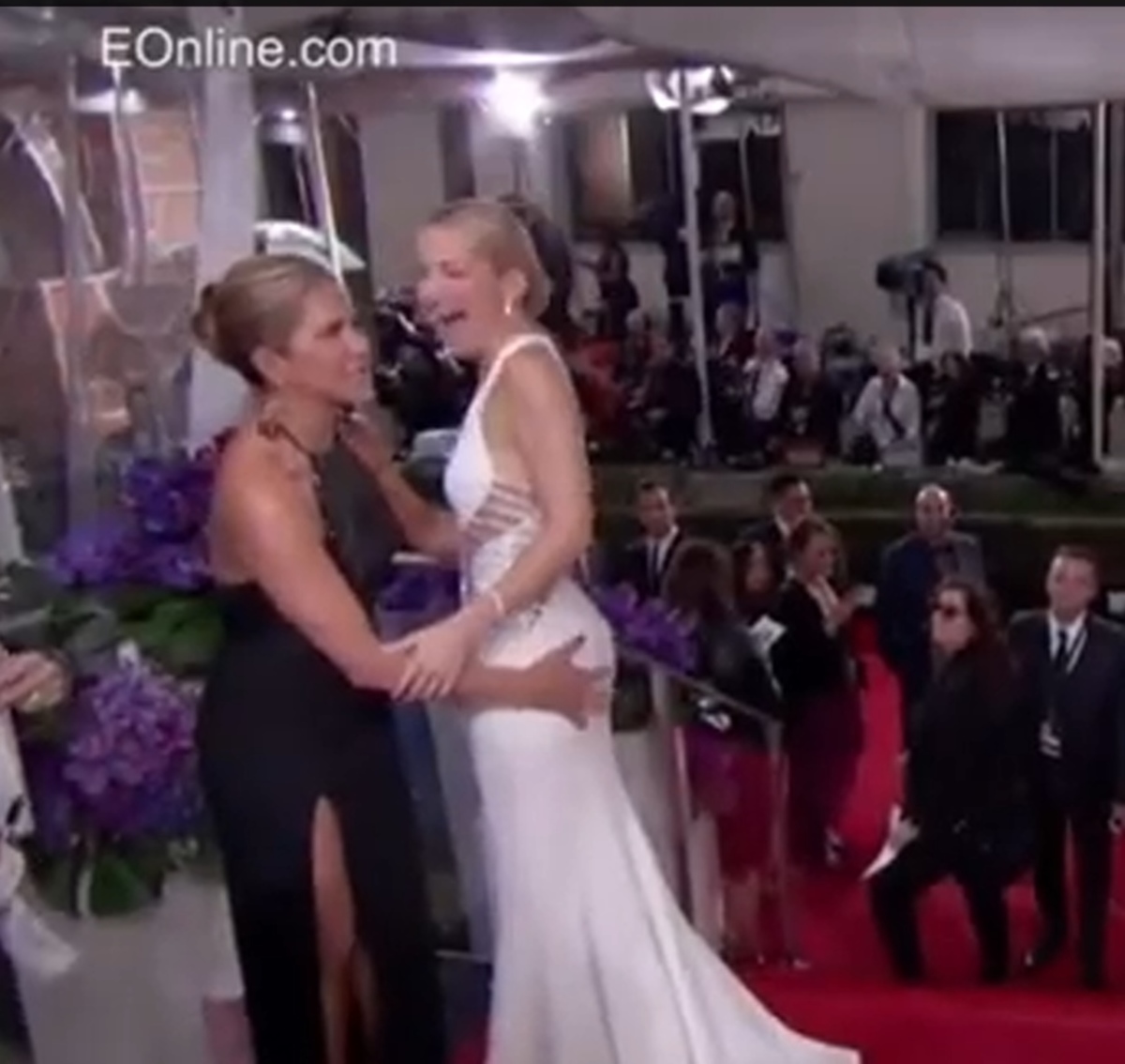 Το… χούφτωμα της Άνιστον