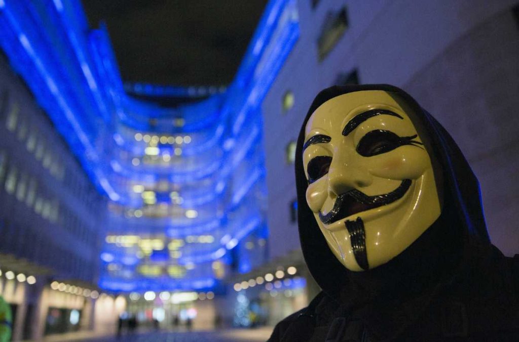 Ξεκίνησαν πόλεμο: Οι Anonymous χάκαραν σελίδα των Τζιχαντιστών