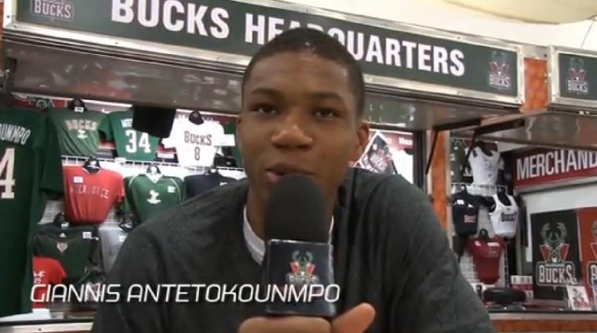 Έβαλε... δύσκολα στους οπαδούς των Μπακς ο Αντετοκούνμπο