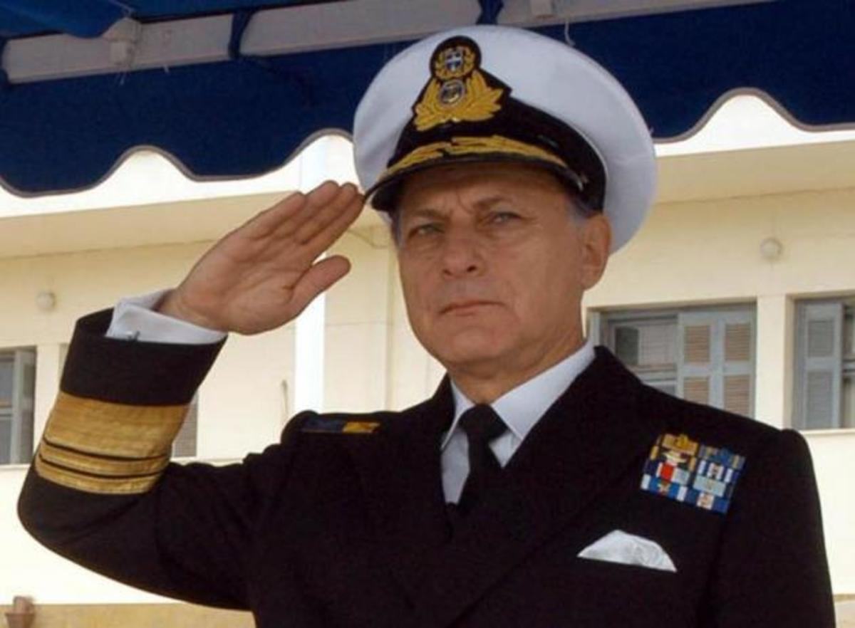 ΤΩΡΑ: Ένας “αιρετικός” ναύαρχος στο στούντιο του Onalert