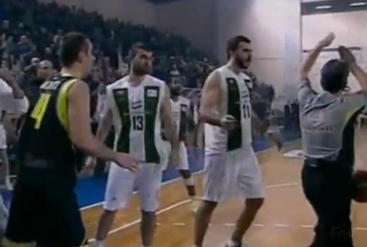 “Βράζουν” στον Άρη – Παίκτης του ΚΑΟΔ χτύπησε τον Πάσαλιτς(VIDEO)
