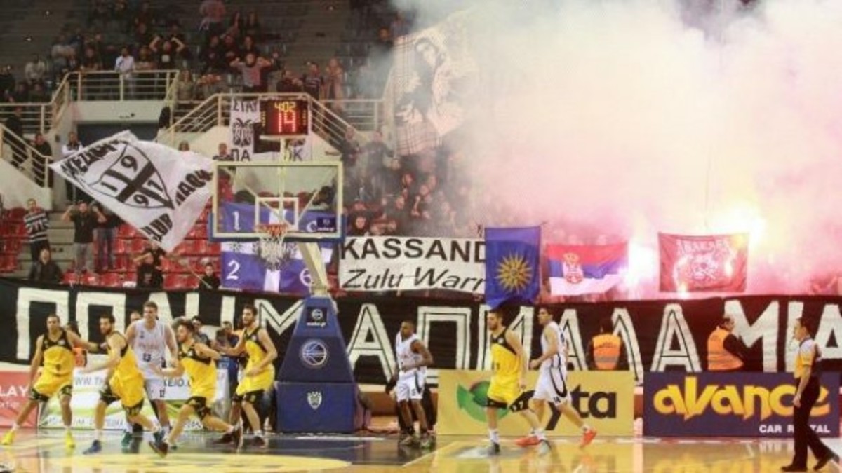 Βαριά “καμπάνα” περιμένει τον ΠΑΟΚ για τα έκτροπα στο ντέρμπι