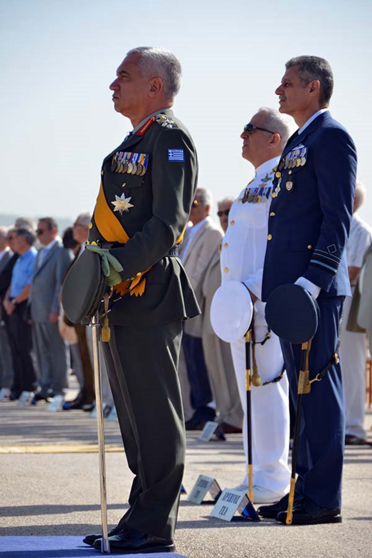 ΜΕΤΑΘΕΣΕΙΣ: Οι Αρχηγοί των Γενικών Επιτελείων επιλέγουν – ΠΑΛΙ – τη σιωπή;