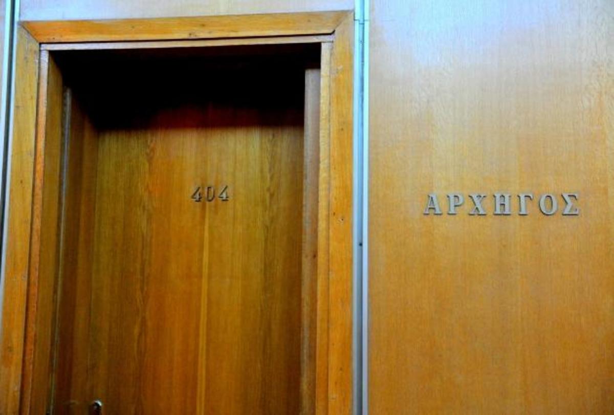 ΠΥΡΕΤΟΣ ΚΡΙΣΕΩΝ: Το τηλεφώνημα που δέχτηκε ο Χρηστίδης – Ποιον είδε ο Παναγιωτόπουλος