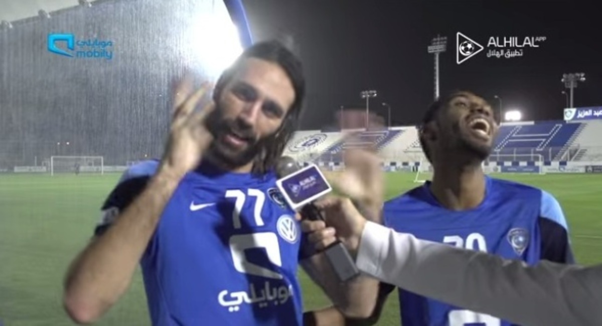Ο Σαμαράς… σπικάρει το “χαμπίμπι”, μέχρι δακρύων! (VIDEO)