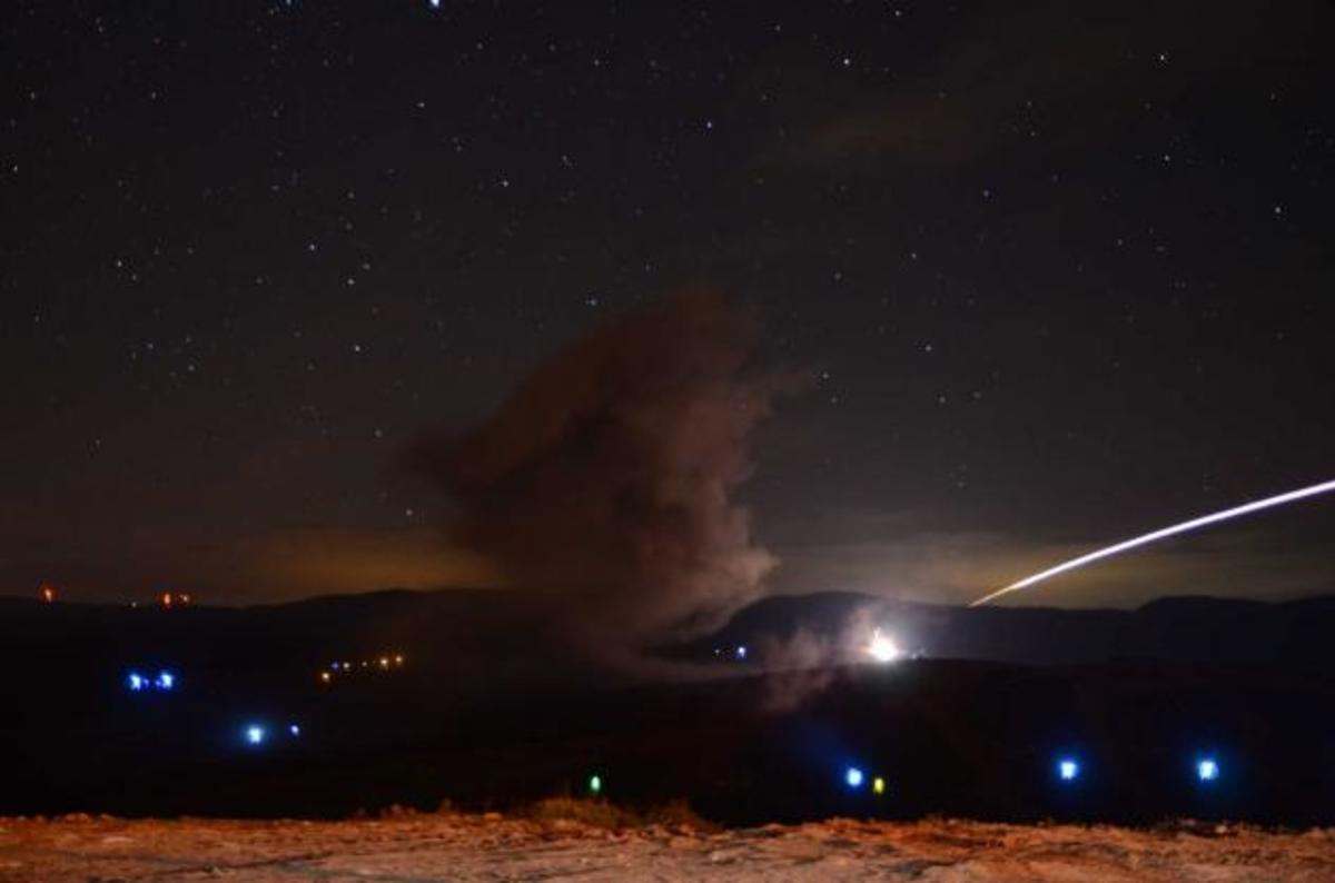 “Αστραπή πυρός” στον Έβρο – Φωτογραφίες απο την νυκτερινή άσκηση