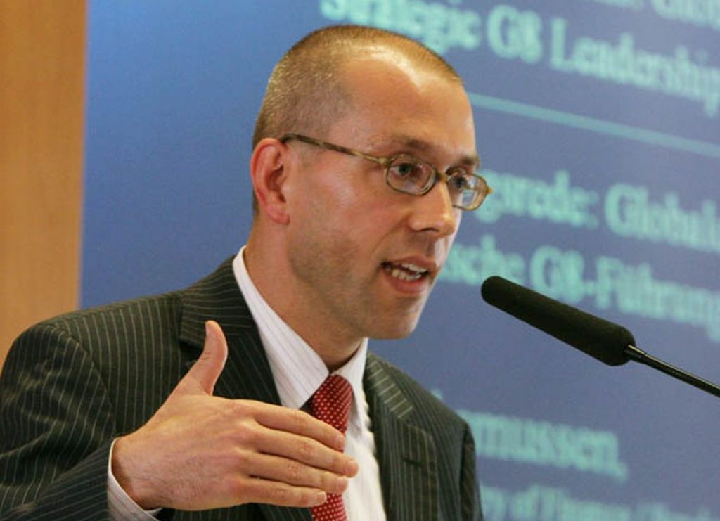 Η ΕΚΤ διαψεύδει, η Κομισιόν δεν επιβεβαιώνει τη συμφωνία για επιμήκυνση