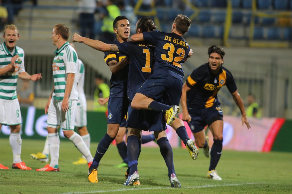 Η ομάδα του Σάκη Τσιώλη προκρίνεται με νίκη ή ισοπαλία με περισσότερα από δύο γκολ.  ΦΩΤΟ EUROKINISSI