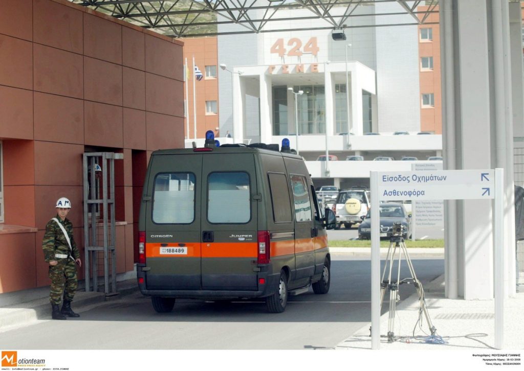 Πέθανε ο 38χρονος υπαξιωματικός που αυτοπυροβολήθηκε στη Σάμο