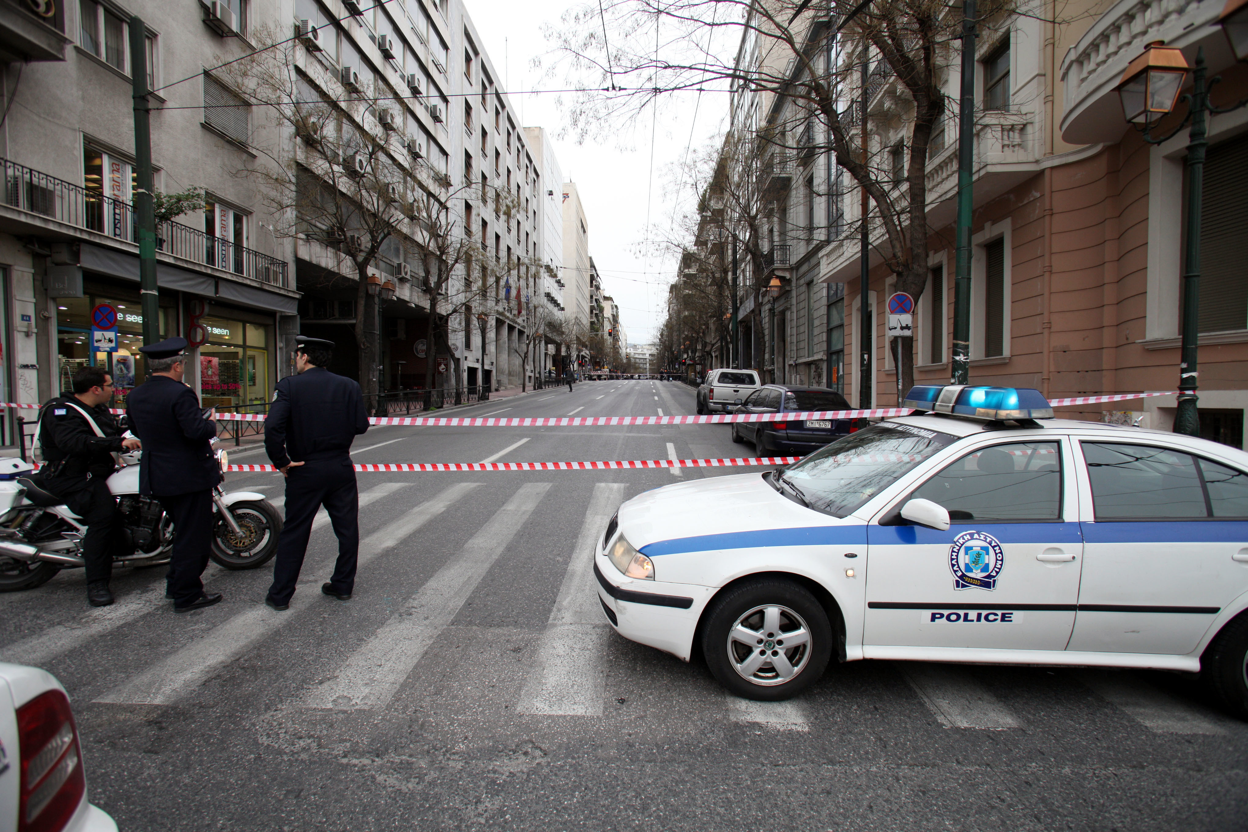 Δυο ληστείες τη νύχτα