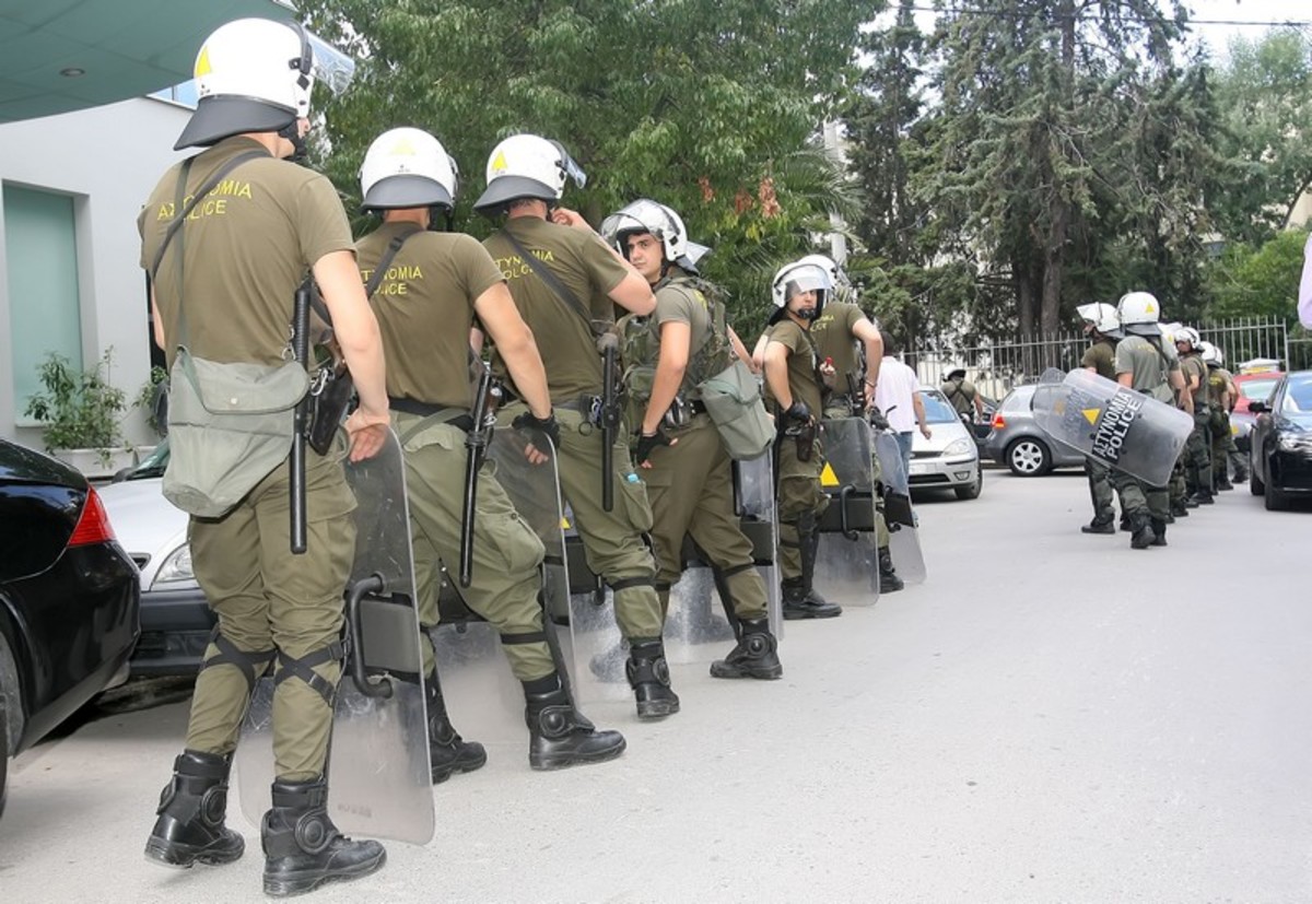 Επιχείρηση της Αστυνομίας στη Θεσσαλονίκη με προσαγωγές οπαδών!
