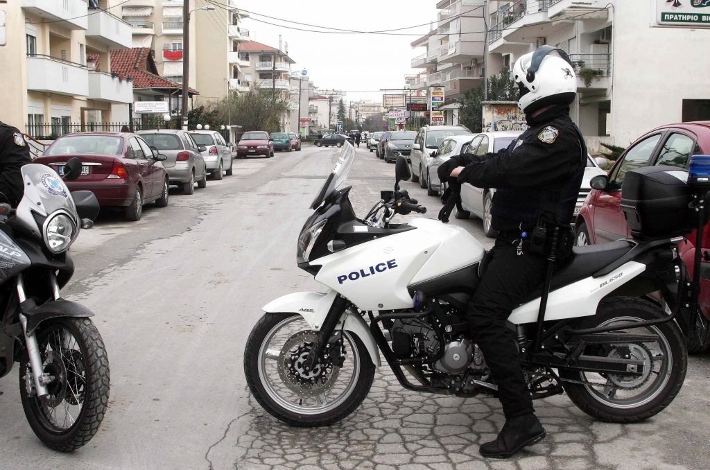 Επίθεση στη δημοτική αστυνομία Πειραιά