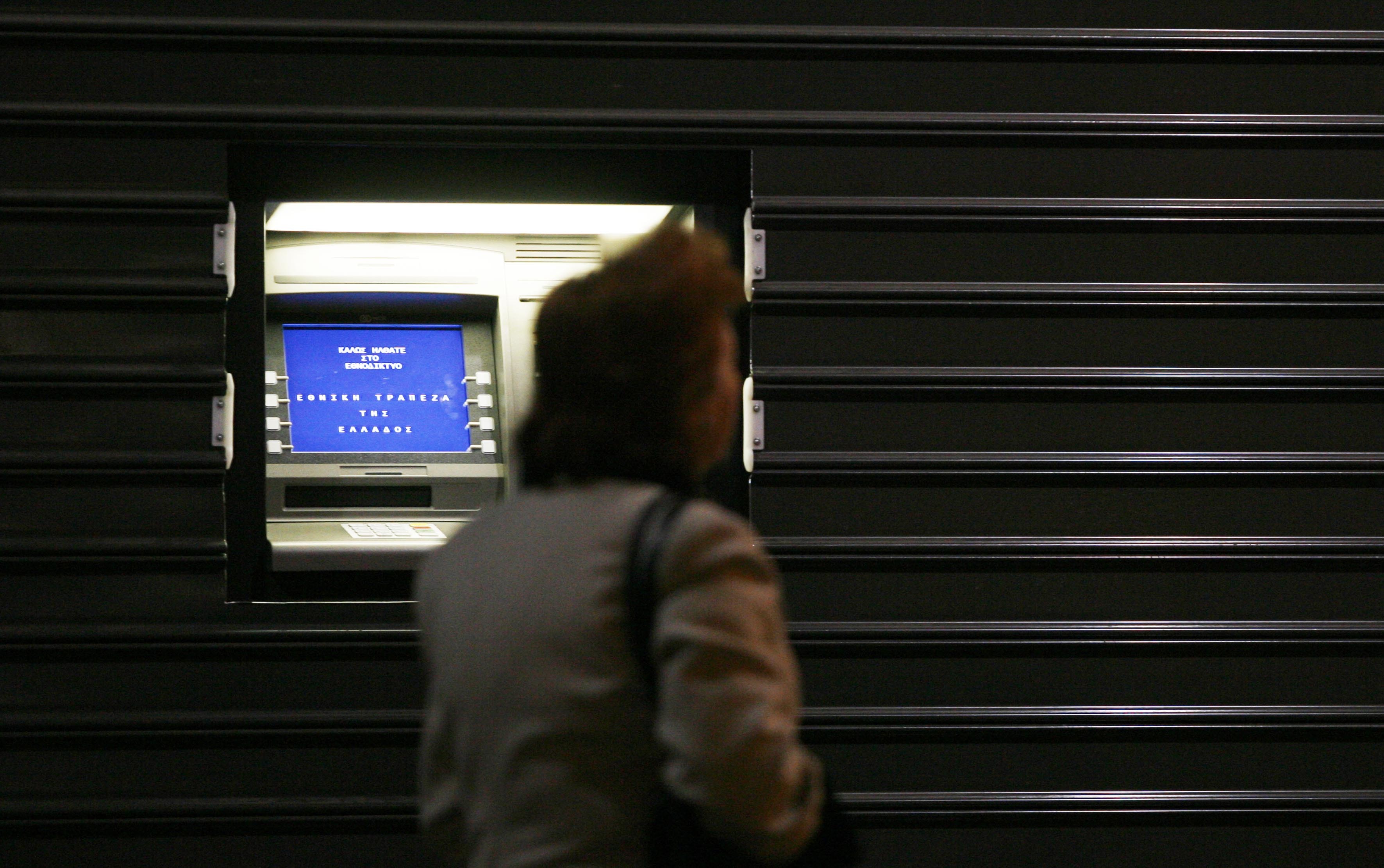 Στις άτοκες δόσεις στρέφονται οι κάτοχοι πιστωτικών