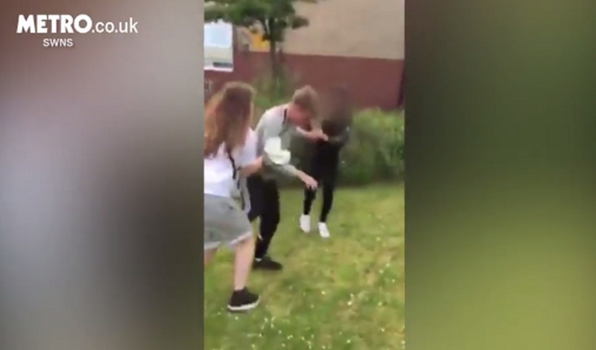 Τον έδειραν έφηβες επειδή υπερασπίστηκε τον αυτιστικό φίλο του (ΒΙΝΤΕΟ)