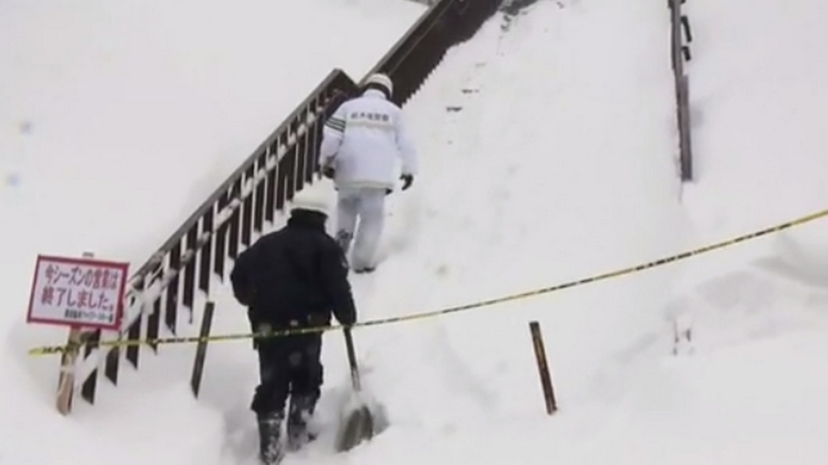 Φόβοι για 8 νεκρά παιδιά από χιονοστιβάδα στην Ιαπωνία