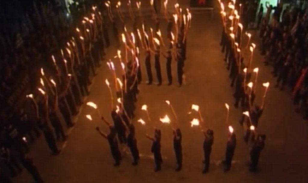 ΧρυσήΑυγή:Η τελετή στις Θερμοπύλες