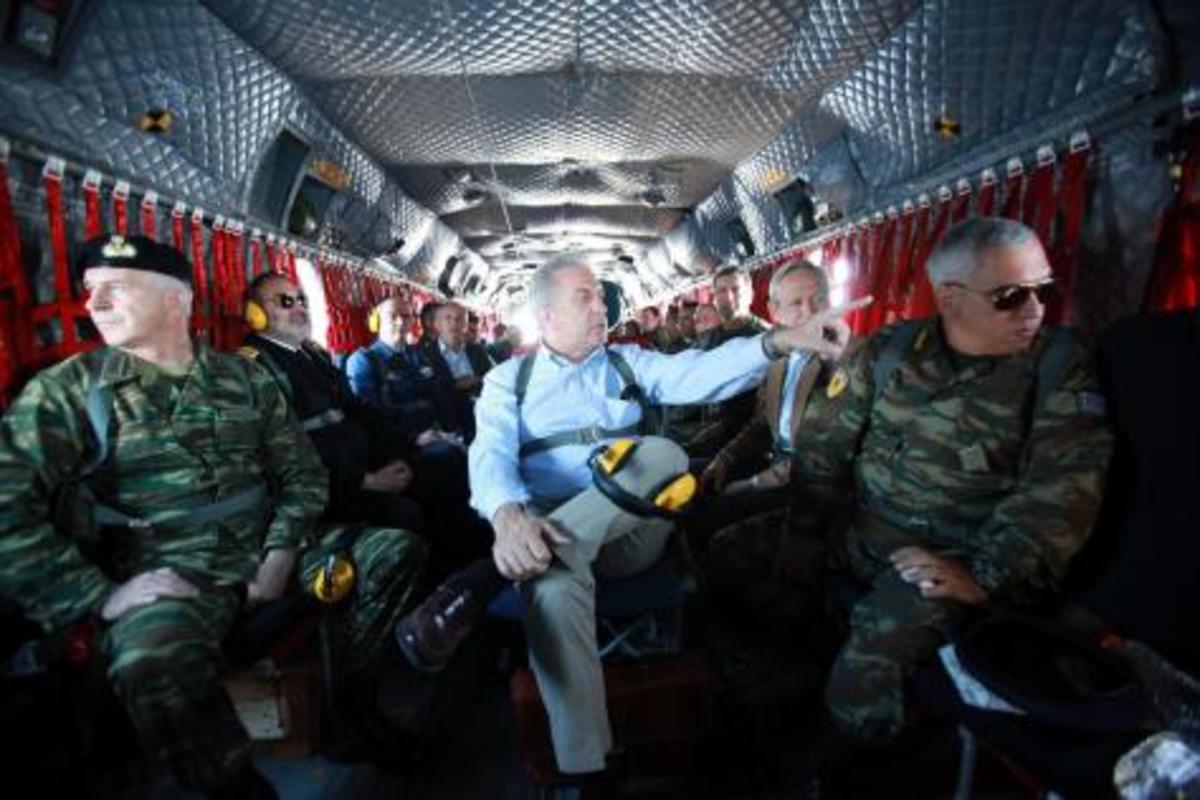 Γιατί ο Αβραμόπουλος κάνει λάθος επιμένοντας στην αύξηση της θητείας.