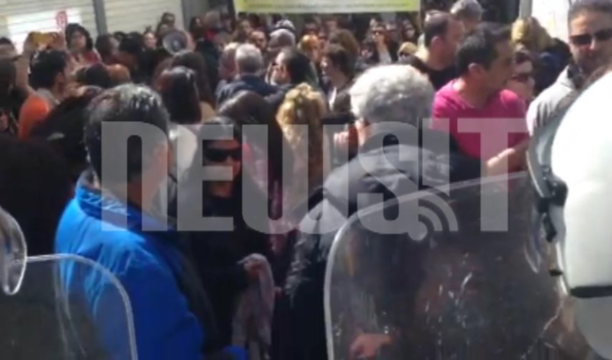 ΜΑΤ περικύκλωσαν τους Αρχαιολόγους