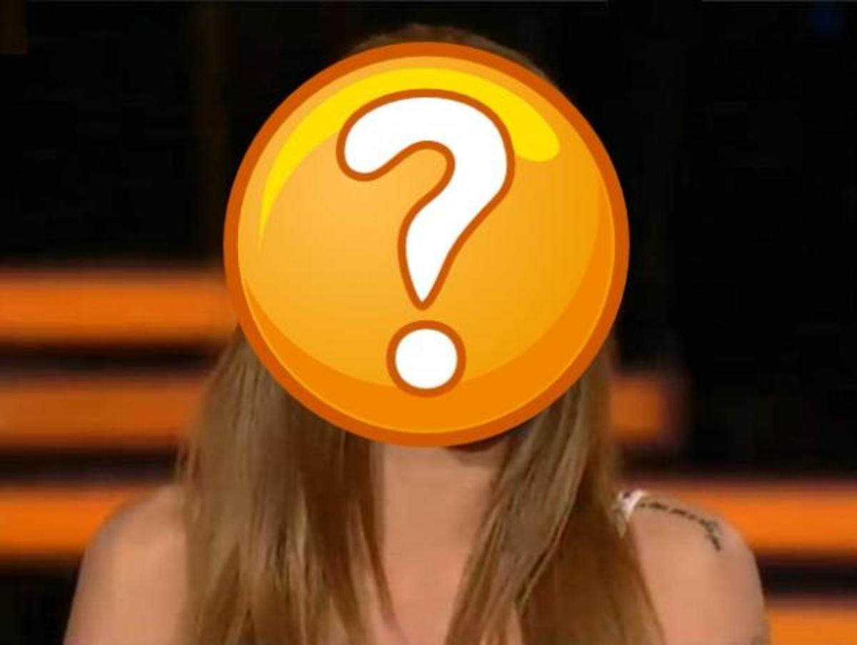 Πασίγνωστη τραγουδίστρια τα “χώνει” στην δισκογραφική της εταιρία!