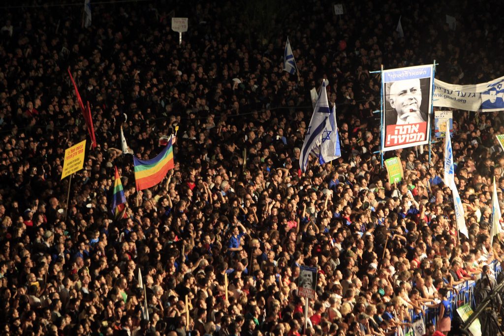 Στους δρόμους και οι Ισραηλινοί