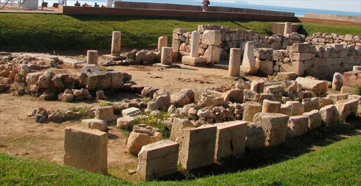 Αρχαιολόγοι εναντίον ΤΑΙΠΕΔ για τον Ναό του Απόλλωνα Ζωστήρα στον Αστέρα Βουλιαγμένης