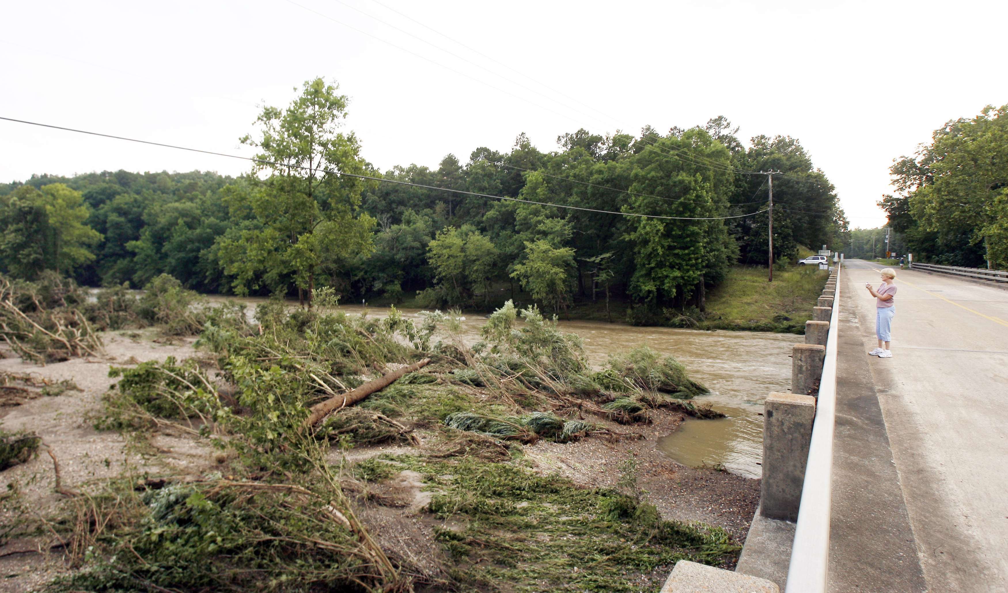 Τουλάχιστον 20 νεκροί των πλημμυρών στις ΗΠΑ