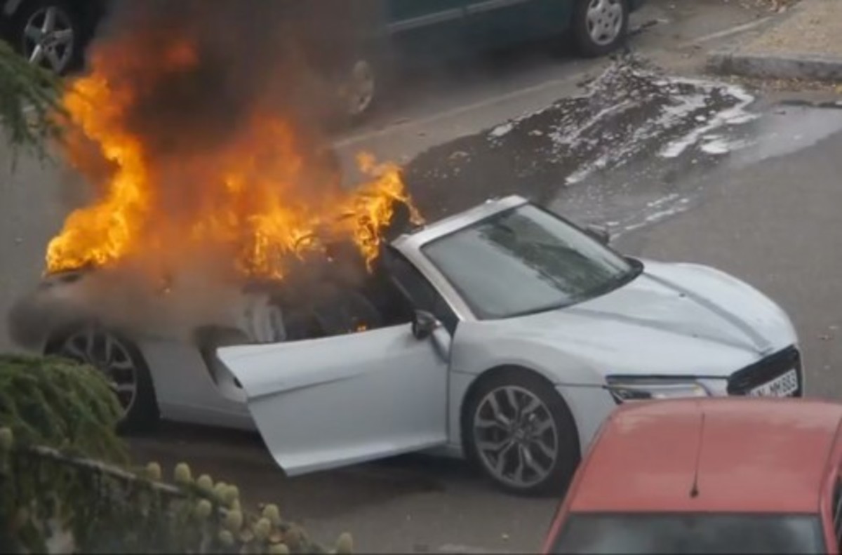 VIDEO: Ο γαμπρός το παράκανε με το Audi R8 και ο γάμος θα του κοστίσει χρυσάφι