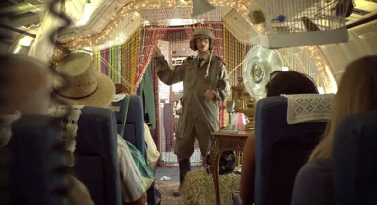 Εσείς θα ταξιδεύατε με την AirBahal; ΒΙΝΤΕΟ