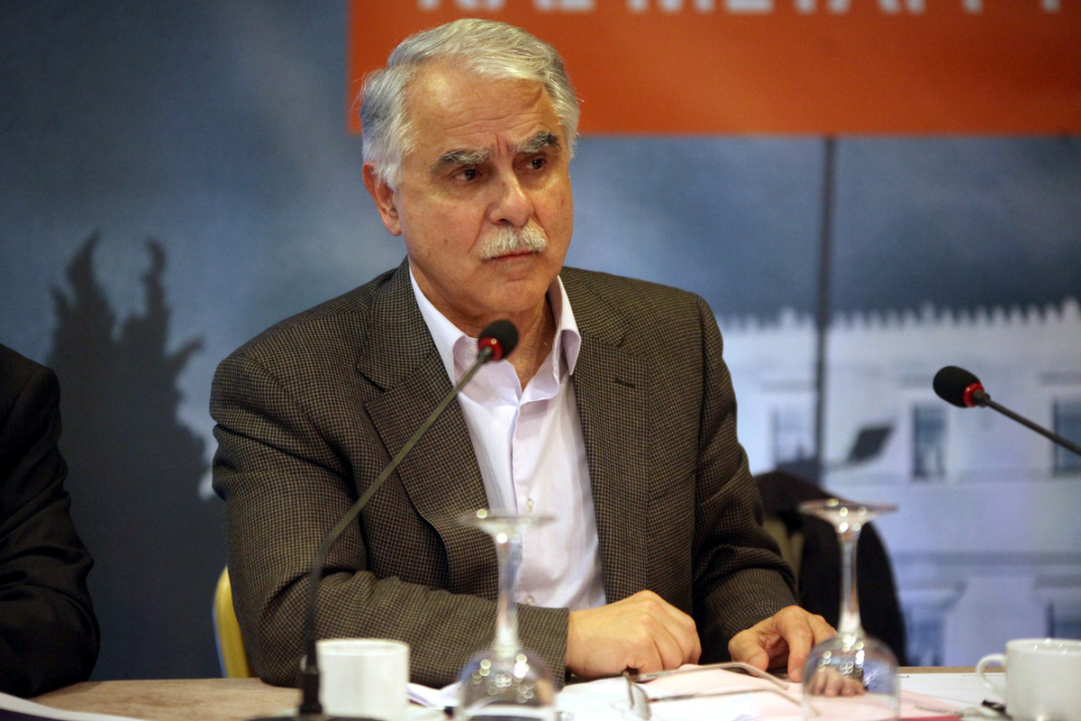 Μπαλάφας: Δεν κοιτάμε την καρεκλίτσα μας