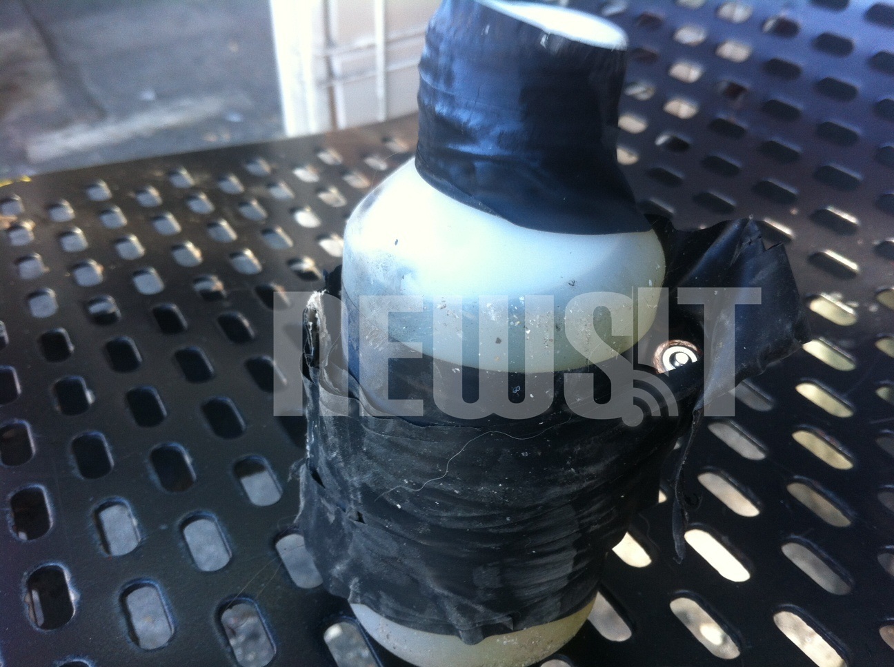 Ντοκουμέντο:Αυτοσχέδια βαρελότα είχαν στα χέρια τους οι ταραξίες