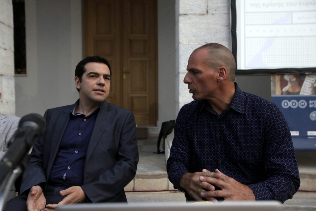 Ειρωνικό ”μπράβο” σε Τσίπρα και Βαρουφάκη από το ΠΑΣΟΚ