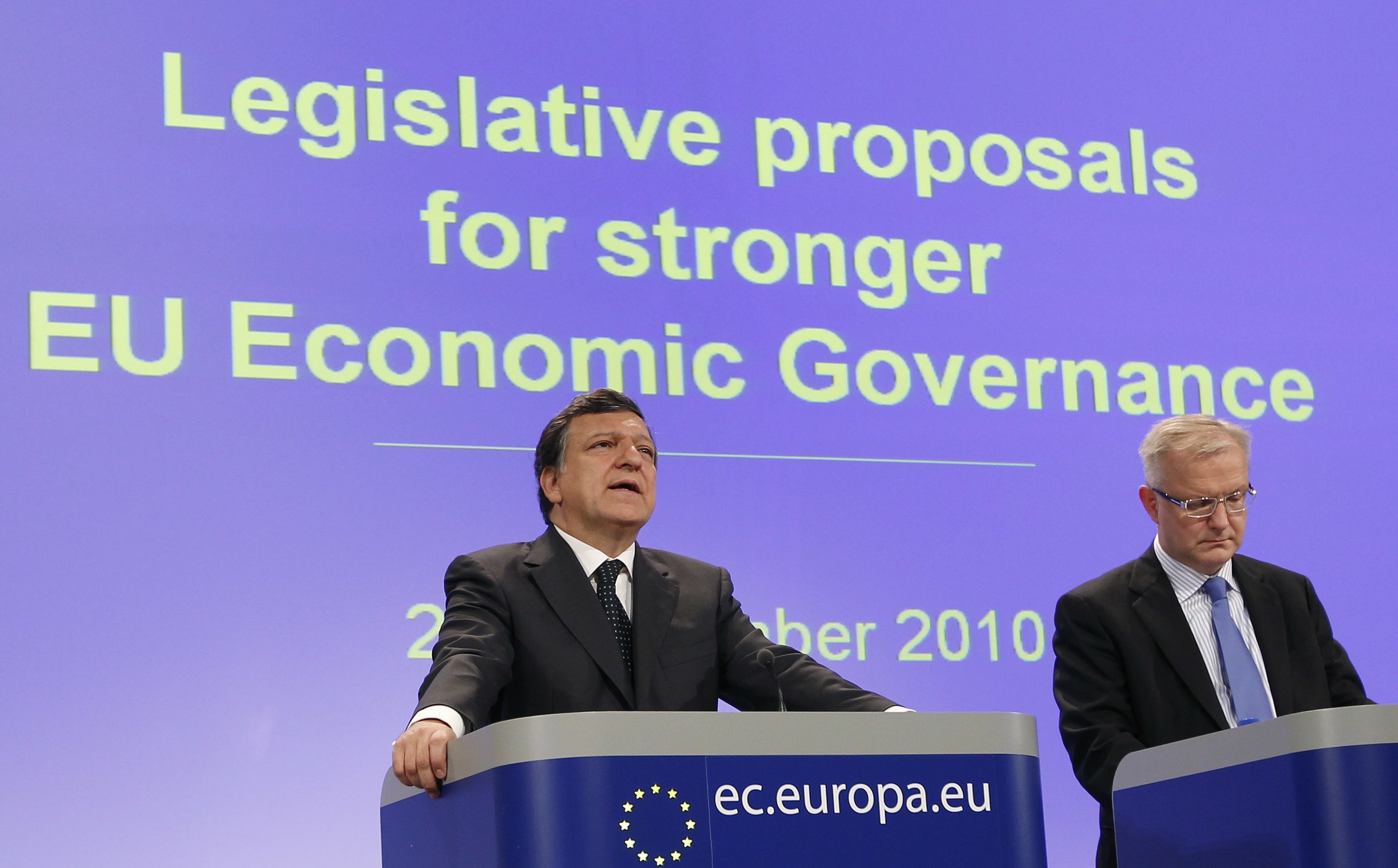 Πανευρωπαικό μνημόνιο με ισόβια λιτότητα, αύξηση των ορίων συνταξιοδότησης και μεγαλύτερη ελαστικοποίηση των σχέσεων εργασίας