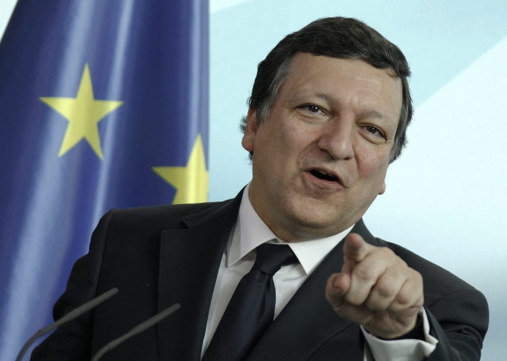 Μπαρόζο: Το ευρώ δεν θα πεθάνει