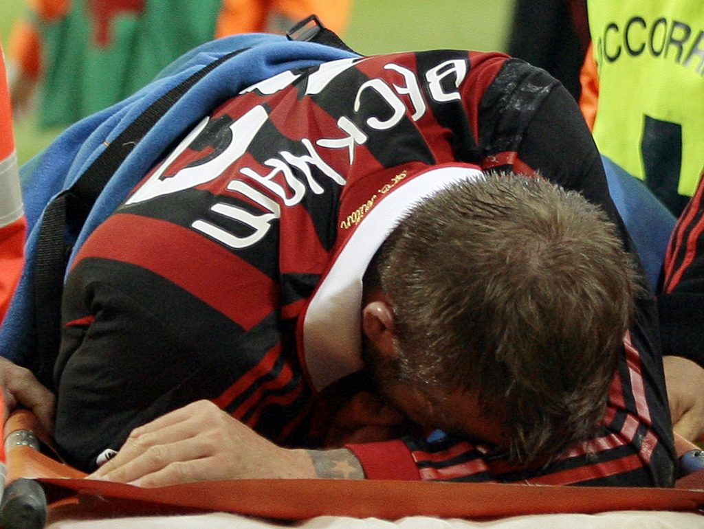 Μεγάλο πλήγμα για την Μίλαν και την εθνική Αγγλίας αποτελεί ο τραυματισμός του Μπέκαμ